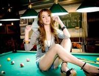 club poker online Tapi wanita tua kedua datang diam-diam, Zhu'er seorang selir